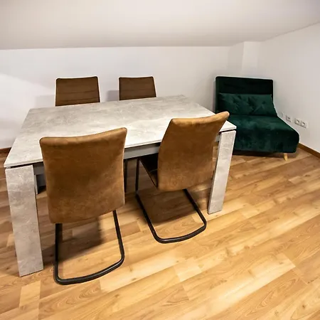 Cozyhome - Spacious And Modern Apartment Close To Vienna Strasshof an der Nordbahn Exterior photo