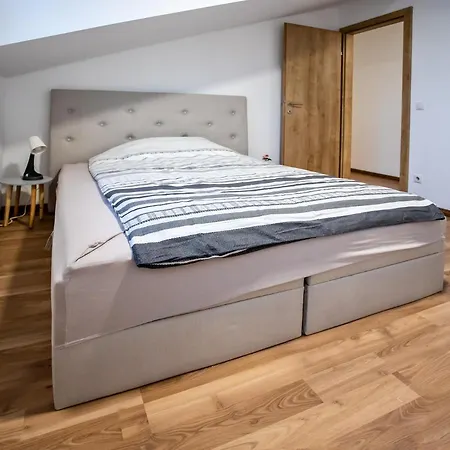 Cozyhome - Spacious And Modern Apartment Close To Vienna Strasshof an der Nordbahn Exterior photo