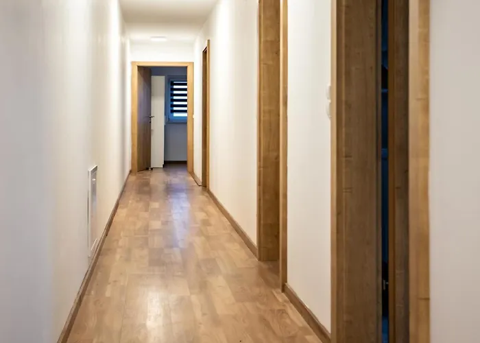 Cozyhome - Spacious And Modern Apartment Close To Vienna