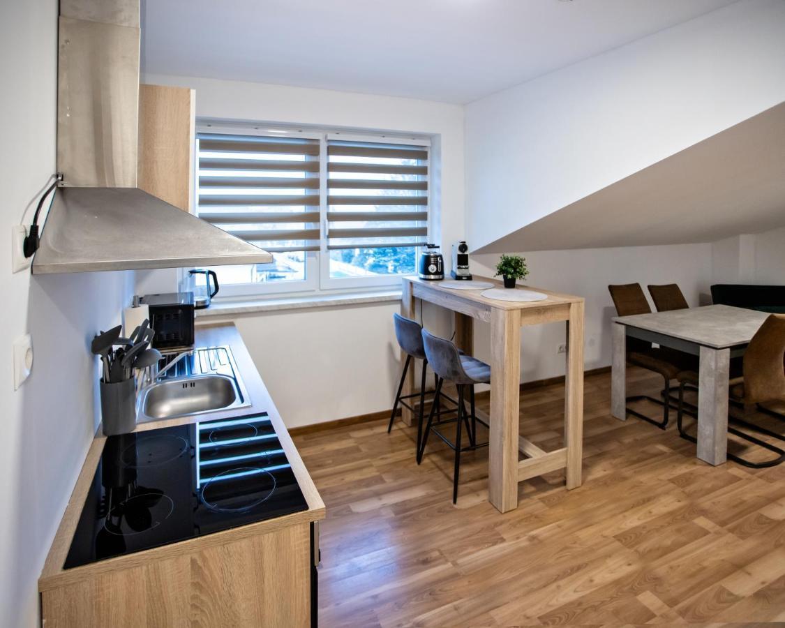 Apartment Cozyhome - Spacious And Modern Close To Vienna